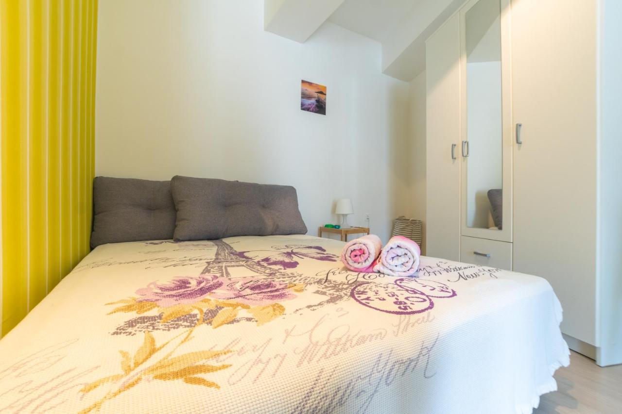 • Charming ǀ Near City Mall ǀ 1Br • Appartamento Skopje Esterno foto