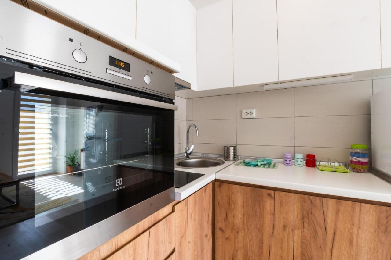 • Charming ǀ Near City Mall ǀ 1Br • Appartamento Skopje Esterno foto