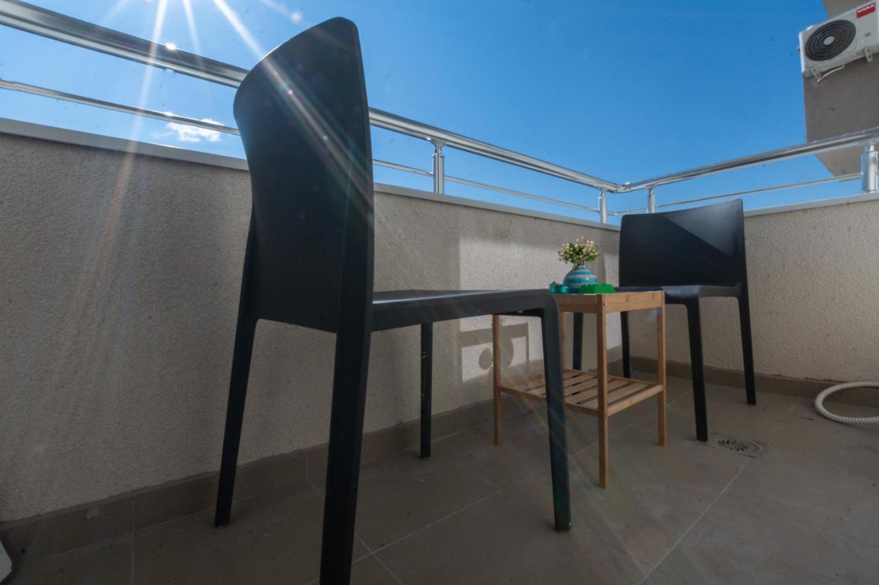 • Charming ǀ Near City Mall ǀ 1Br • Appartamento Skopje Esterno foto