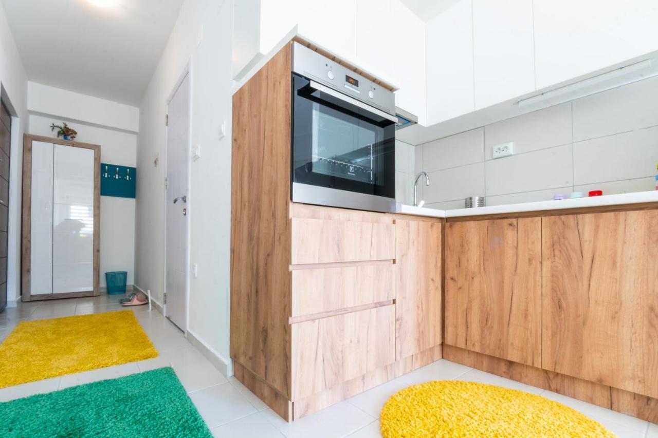 • Charming ǀ Near City Mall ǀ 1Br • Appartamento Skopje Esterno foto
